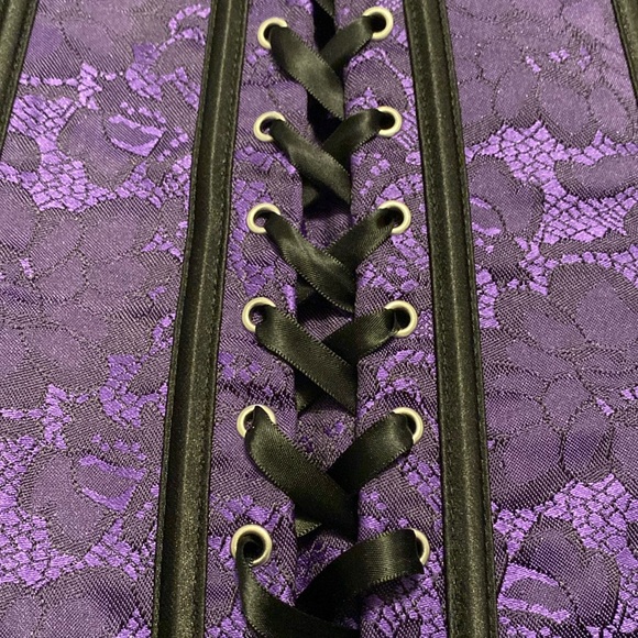 Purple & Black Front Zipper Corset - Picture 8 of 9
